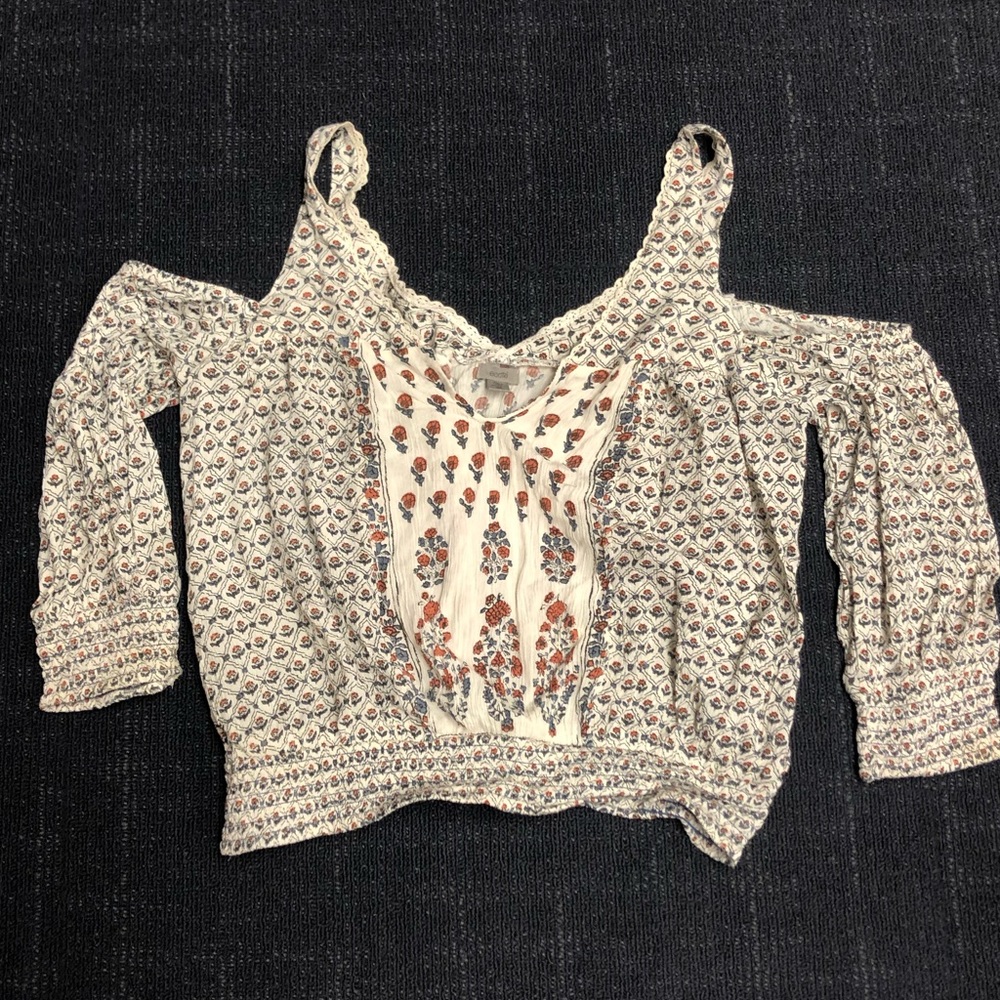 Ecote cold shoulder peasant blouse